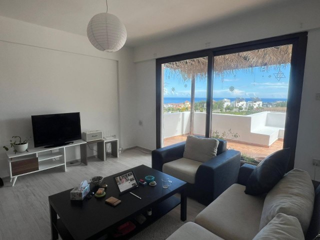A unique apartment with a magnificent terrace and panoramic sea and sunset views in Alsancak, Kyrenia