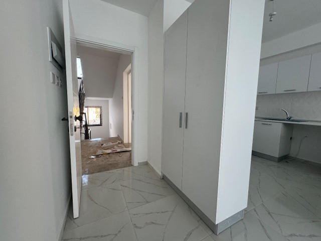 Kyrenia Alsancak Geräumige 2+1 Wohnung