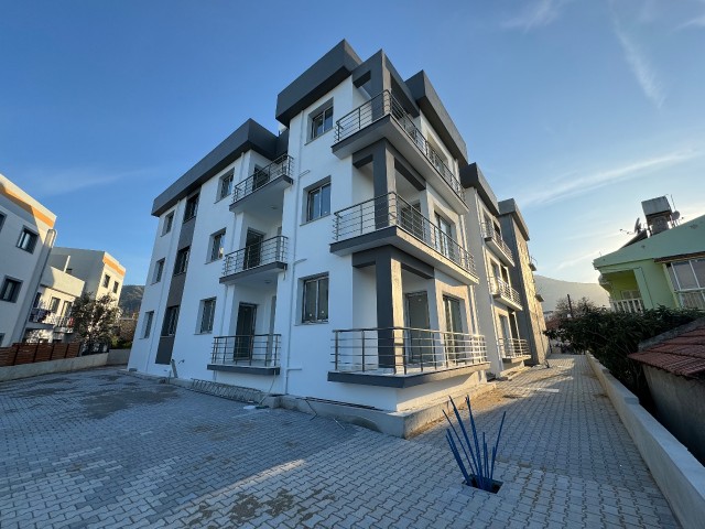 Alsancak 2+1 flat for sale