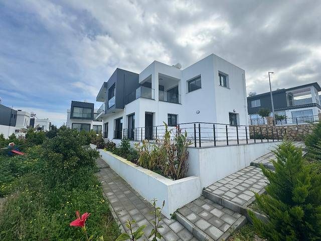 Kyrenia Çatalköy 4+1 Villa