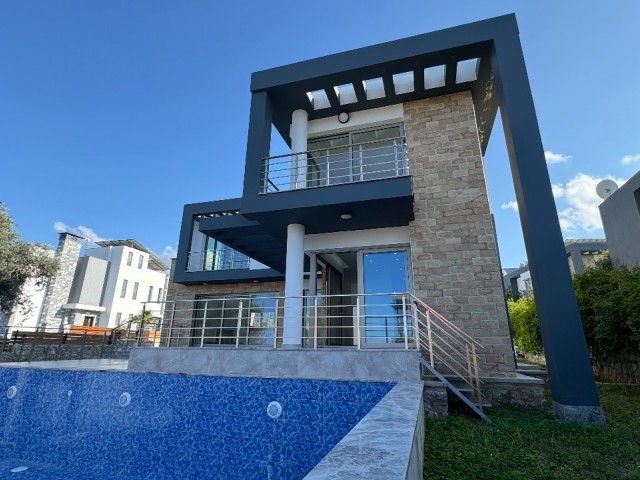 Girne Çatalköy Satılık Ultra Lux 4+1 Müstakil Villa