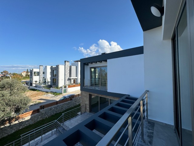 Girne Çatalköy Satılık Ultra Lux 4+1 Müstakil Villa