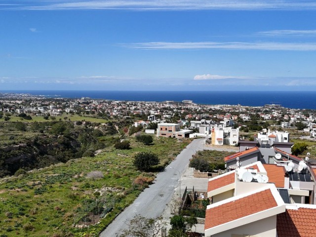 Girne Çatalköy Eşsiz Manzaraya Sahip Yarım İnşaat'lı Arsa