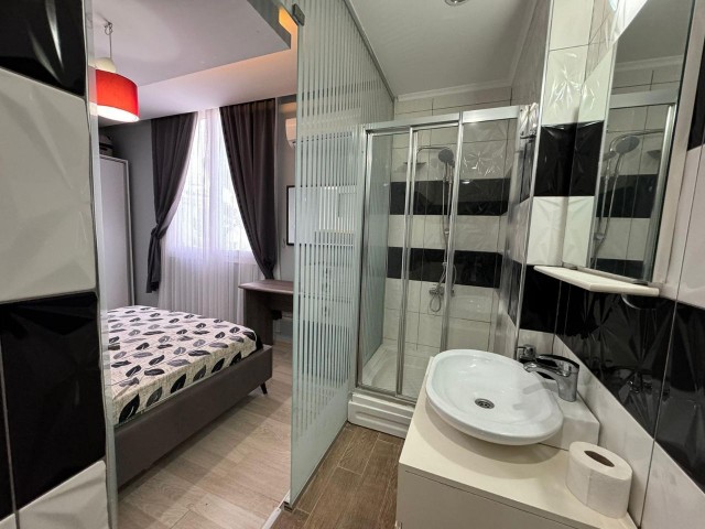 2+1 Wohnung mit 2 Badezimmern zum Verkauf im Zentrum von Kyrenia