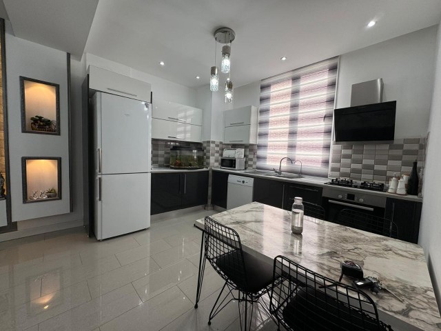 2+1 Flat with 2 Bathrooms for Sale in Kyrenia Center