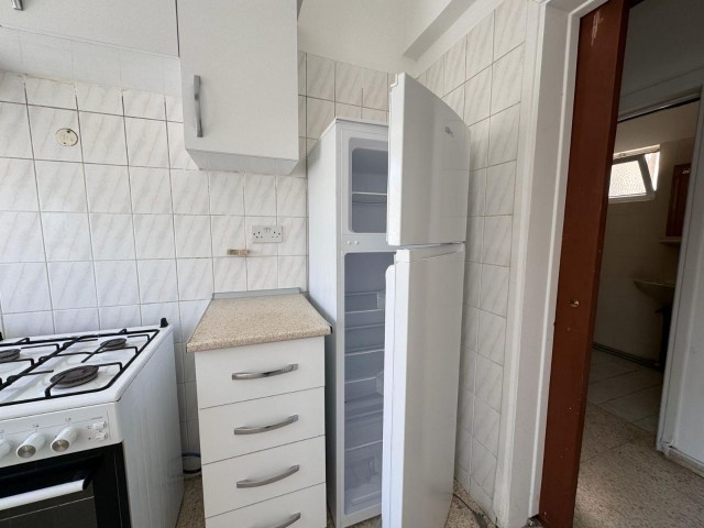 Girne Merkez'de 3+1 Kiralık Bakımlı Daire