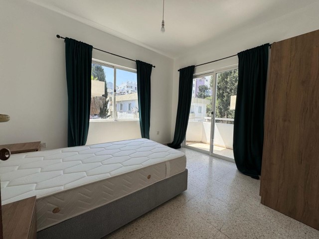 Girne Merkez'de 3+1 Kiralık Bakımlı Daire