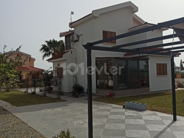 Luxury 3 bedroom villa for rent in iskele close to Long beach 