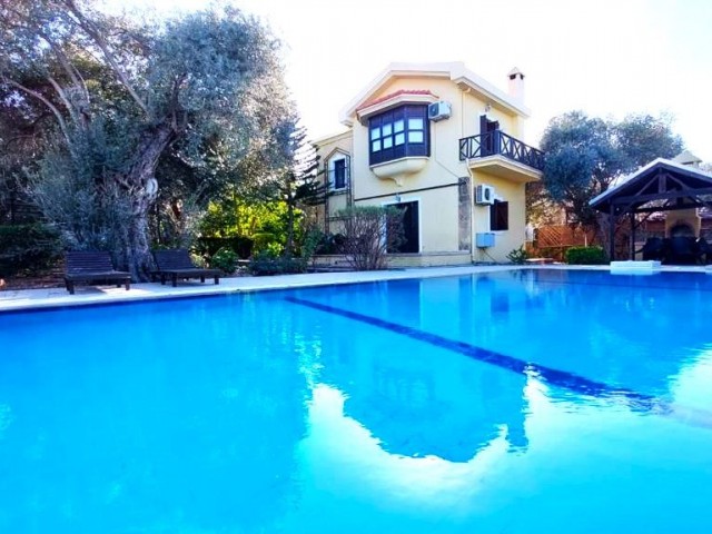 3+1 Villa with Pool and Barbecue for Daily Rental in a Private and Quiet Location in Kyrenia Ozanköy