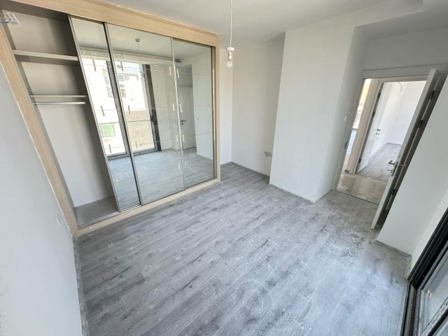 2+1 Wohnung mit neuem Meerblick zum Verkauf im Kyrenia Center