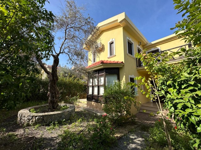 3+1 authentische Villa mit großem Grundstück zum Verkauf in Kyrenia Ozanköy