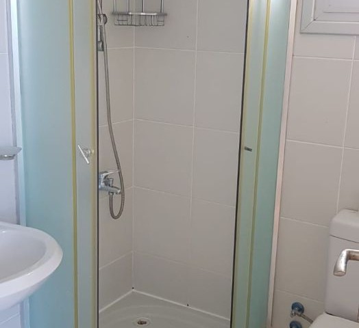 Girne Doğanköy'de Kiralık  Havuzlu2+1 Eşyasız Villa