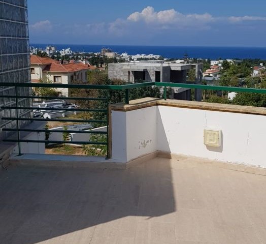 2+1 unmöblierte Villa mit Pool zu vermieten in Kyrenia Doğanköy