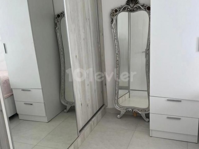 Girne Lapta 'da Acil Satılık 1+1 Full Eşyalı Daire