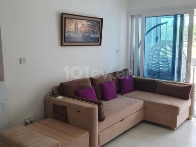 Girne Lapta 'da Acil Satılık 1+1 Full Eşyalı Daire