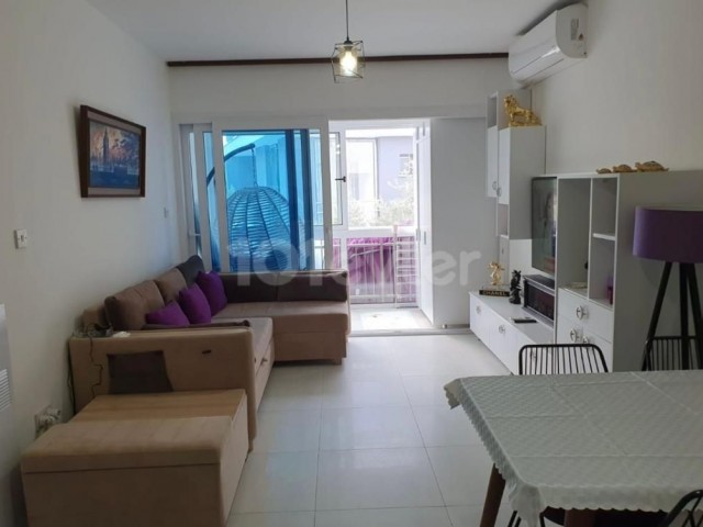 Girne Lapta 'da Acil Satılık 1+1 Full Eşyalı Daire