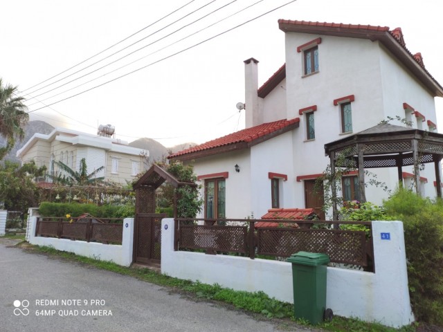 Villa for sale in Lapta