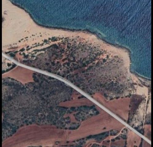 Land for sale near the sea in Sadrazamköy