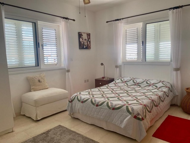 3+1 Bungalow Villa With Private Pool For Sale In Çatalköy, Kyrenia