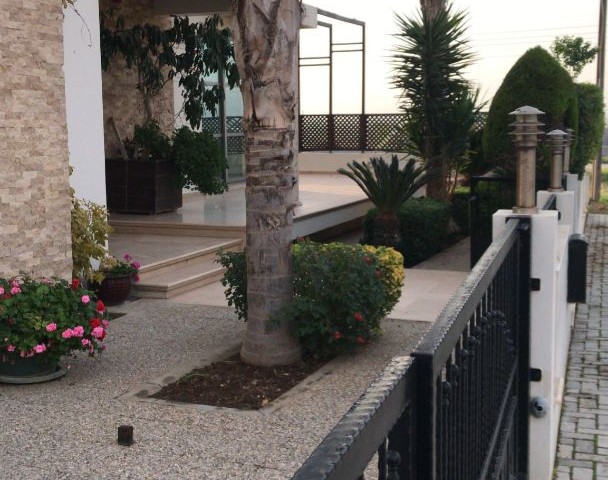 Ultra Ultura Lux 4+2 Villa In Nicosia
