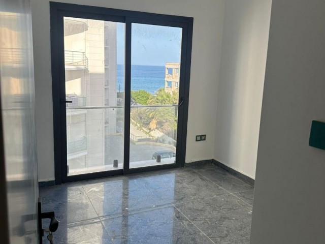 2+1 Smart Houses zum Verkauf in Famagusta Gülseren, 100 m vom Meer entfernt