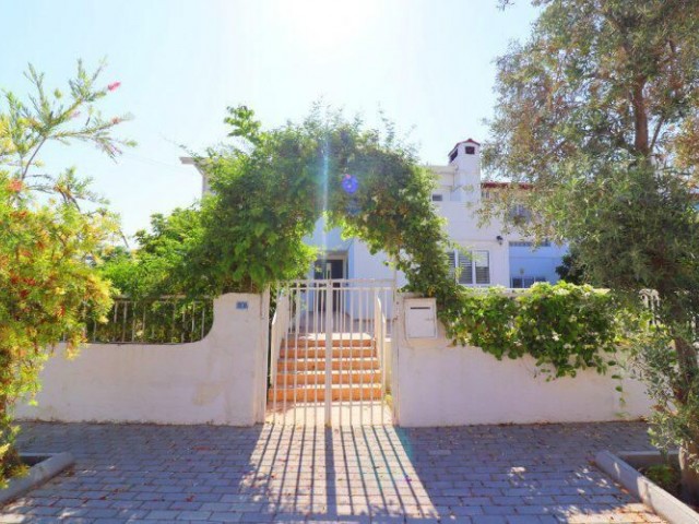 Villa For Sale In Kyrenia Çatalköy