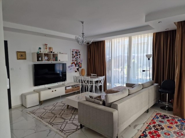 آپارتمان 2+1 لوکس برای فروش در سایت با ساحل خصوصی در محبوب ترین مکان ایسکله بوگاز