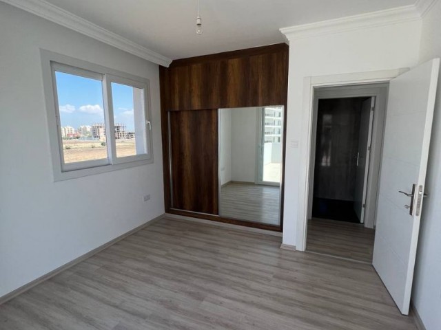 1+1 Luxus-Penthouse-Wohnung zum Verkauf in Long Beach