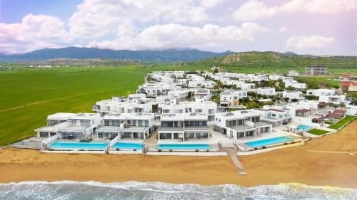 3+1 Luxury Villa On Site For Weekly Rental In Iskele
