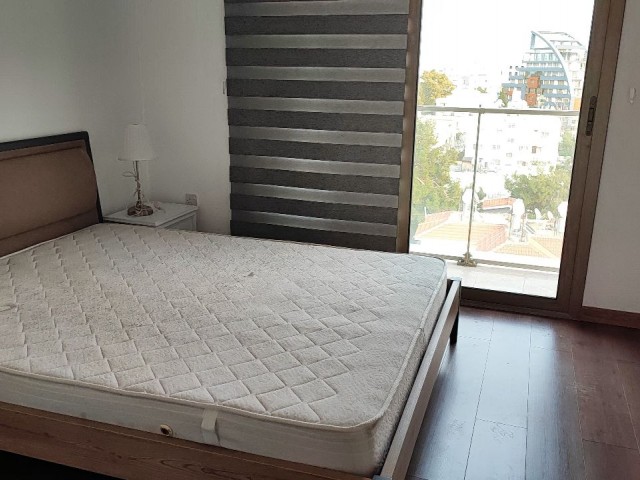 🌟 Girne'nin Göbeğinde 3 Yatak Odalı Lüks Penthouse 🌟