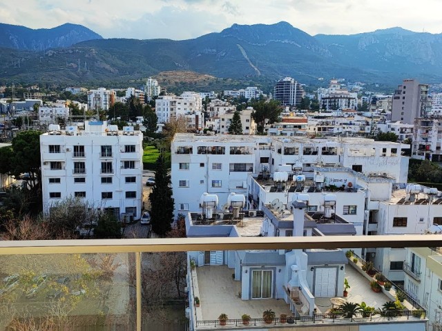 🌟 Luxus-Penthouse mit 3 Schlafzimmern im Herzen von Kyrenia 🌟