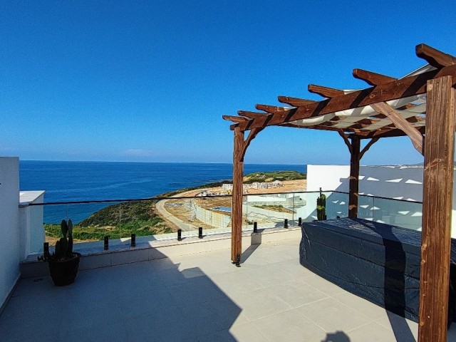 🌟🌟 Luxurious and Brand New Full Furnitured 2+1 Penthouse with Seafront View in Esentepe! 🌟🌟