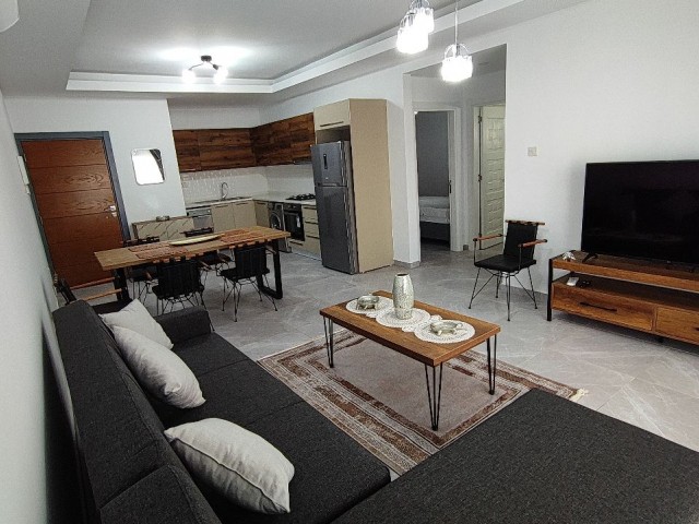 🌟🌟Girne Merkezde, Yepyeni binada, Yeni Eşyalı ve Lüks 2+1 Apartman Katı!🌟🌟