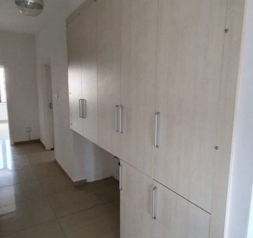 آپارتمان زیبا 3+1 برای فروش در Yenibogaz
