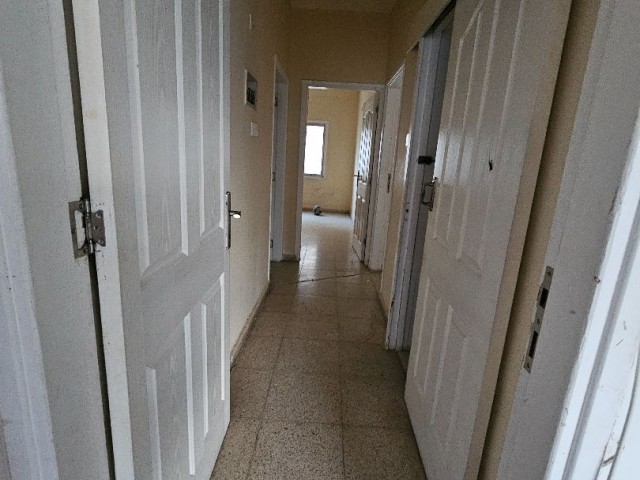 3+1 flat with Turkish title for sale in Gülseren Famagusta