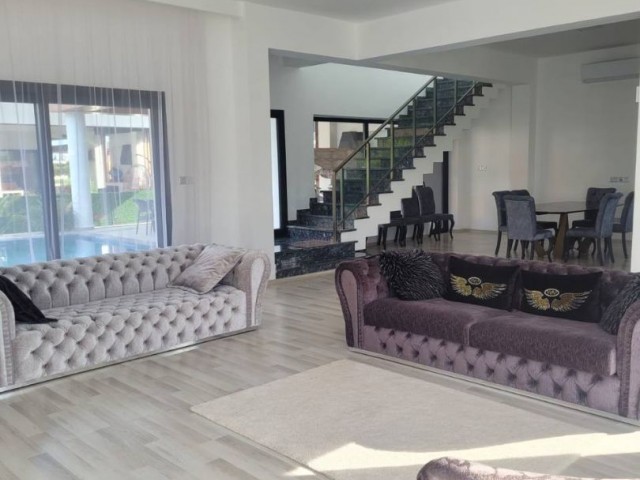 Luxury villa 3+1 for sale in Yenibogazici