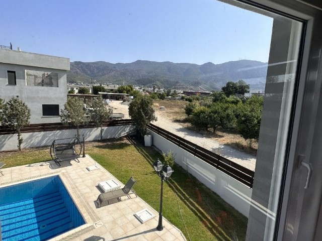 3+1 Super-Luxusvilla mit Pool zum Verkauf in Kyrenia, Alsancak