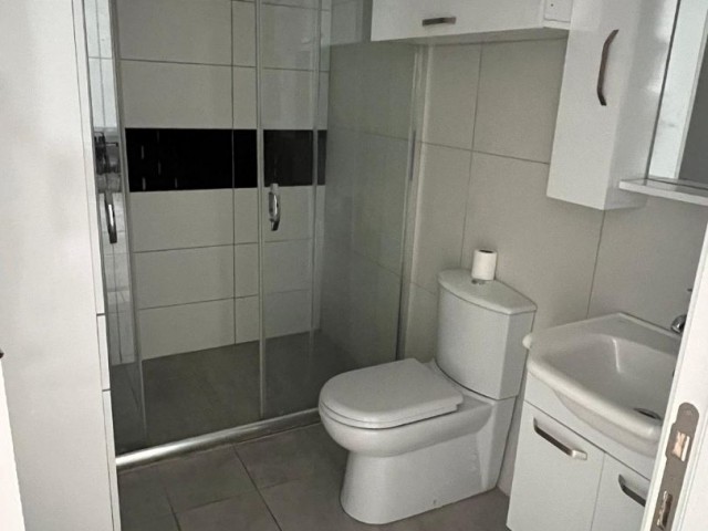 Gönyeli, Lefkoşa'da TÜRK Malı, 2+1, 80m2 SATILIK daire.