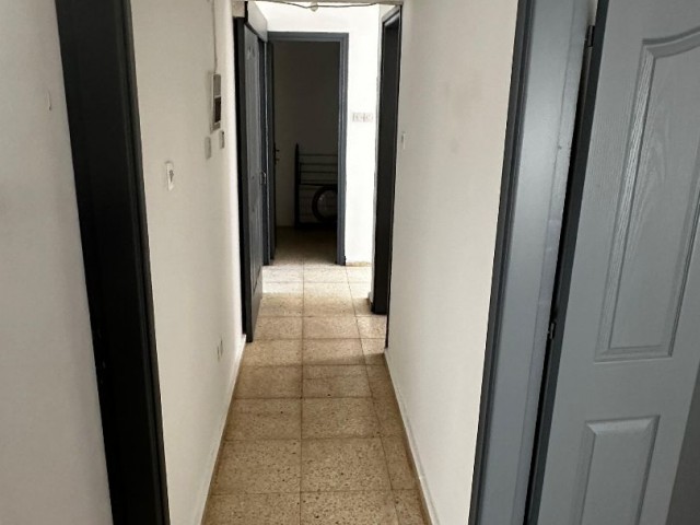 3+1, 130m2 FLAT FOR RENT in Küçükkaymaklı, Nicosia