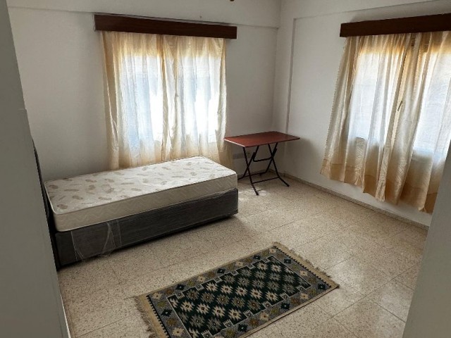 3+1, 130m2 FLAT FOR RENT in Küçükkaymaklı, Nicosia