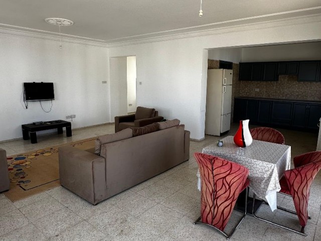 3+1, 130m2 FLAT FOR RENT in Küçükkaymaklı, Nicosia