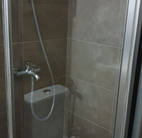 gazimağusa merkezde havuzlu rezidansta kiralık 2+1 yeni daire  Habibe Çetin 05338547005