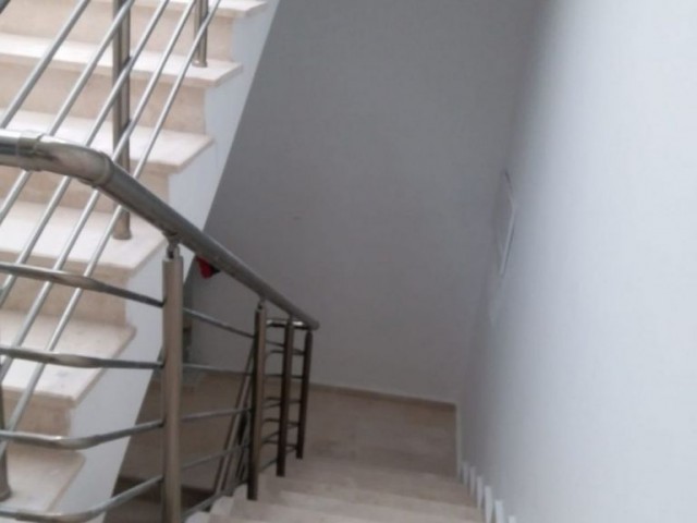 2+1 penthouse-Wohnung ideal für Investitionen in neue Wohnung im Zentrum von Famagusta ** 