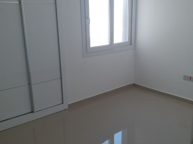 Gazimağusa  havuzlu rezidansta kiralık 2+1 daire Habibe Çetin 05338547005