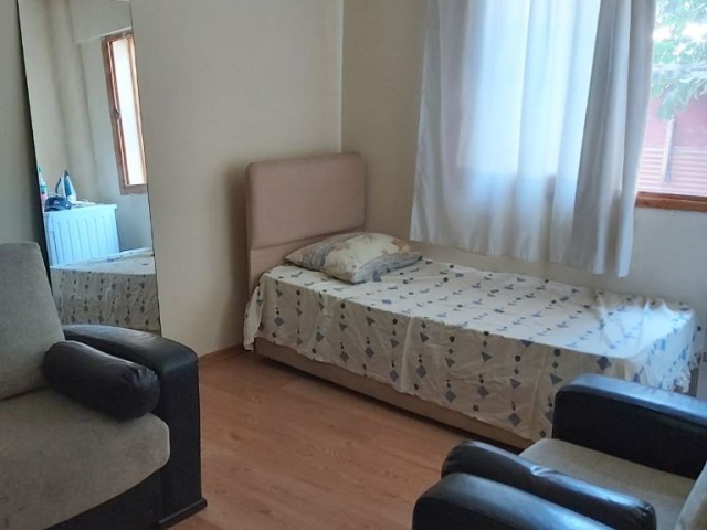 Erdgeschoss 3+1 Wohnung Zum Verkauf Im Zentrum Von Famagusta Habibe Cetin 05338547005 ** 