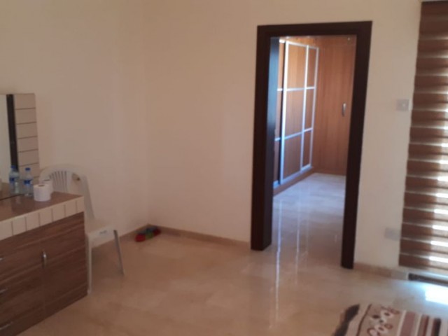 Girne Alsancak'ta Muhteşem 4+1 Satılık Villa Habibe Çetin 05338547005 