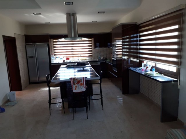 Girne Alsancak'ta Muhteşem 4+1 Satılık Villa Habibe Çetin 05338547005 