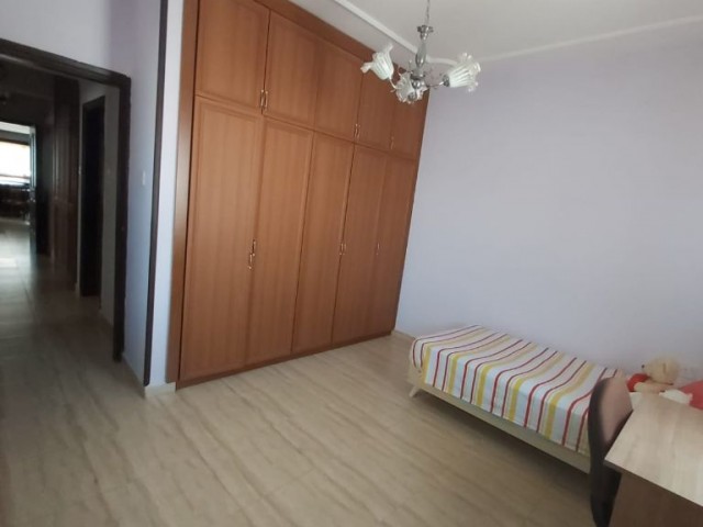 3+1 Wohnung Zum Verkauf Im Zentrum Von Famagusta Habibe Cetin 05338547005 ** 