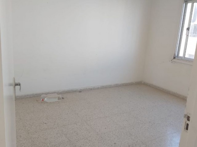 3+ 1 apartments for sale at a bargain price near the center of Famagusta For information: Habibe Cetin 05338547005 ** 