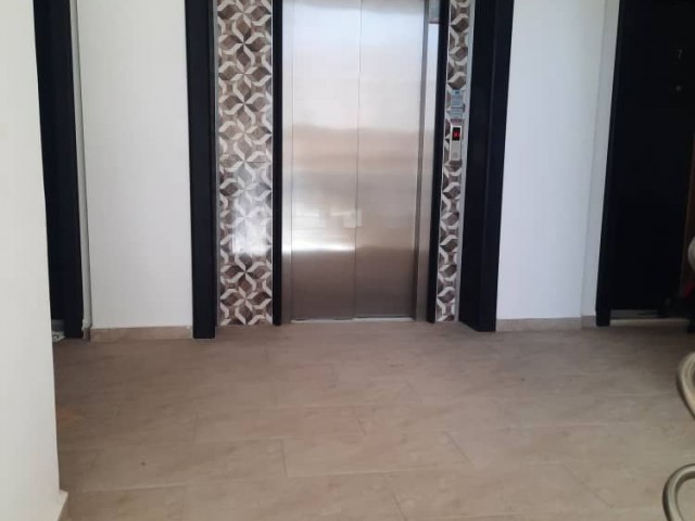 Luxus 2+1 Wohnung zum Verkauf im Zentrum von Famagusta Habibe Cetin 05338547005 ** 